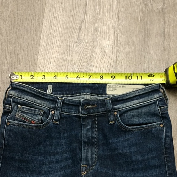 Diesel Doris Super-Slim Skinny Regular Waist Jeans - Picture 5 of 6